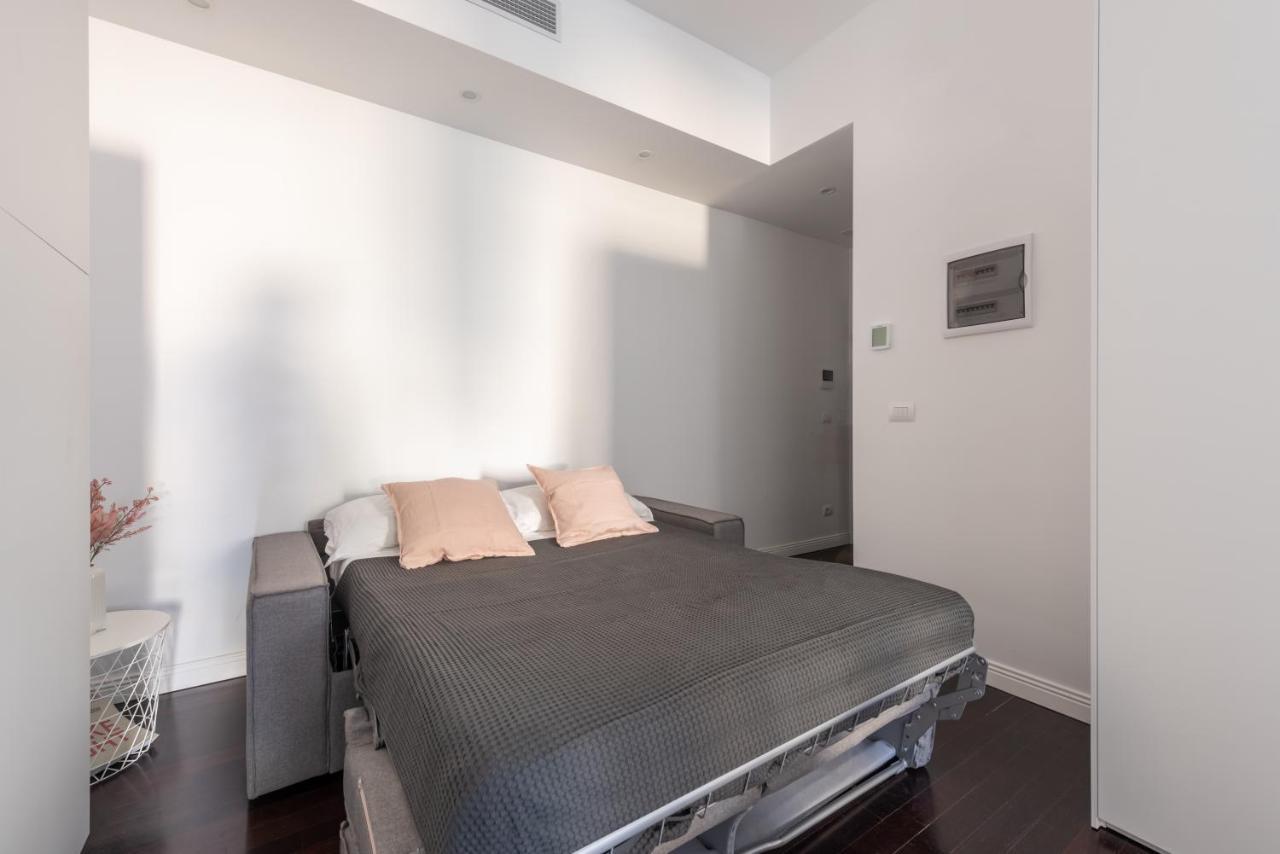 We Home - Bandello House, Corso Magenta Milan Bagian luar foto